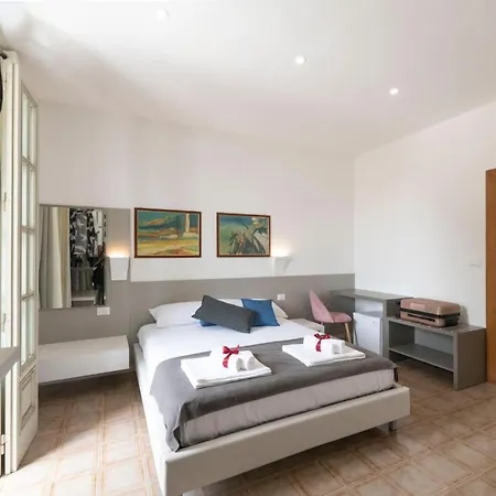 Oda ve Kahvaltı D'amely Melendugno